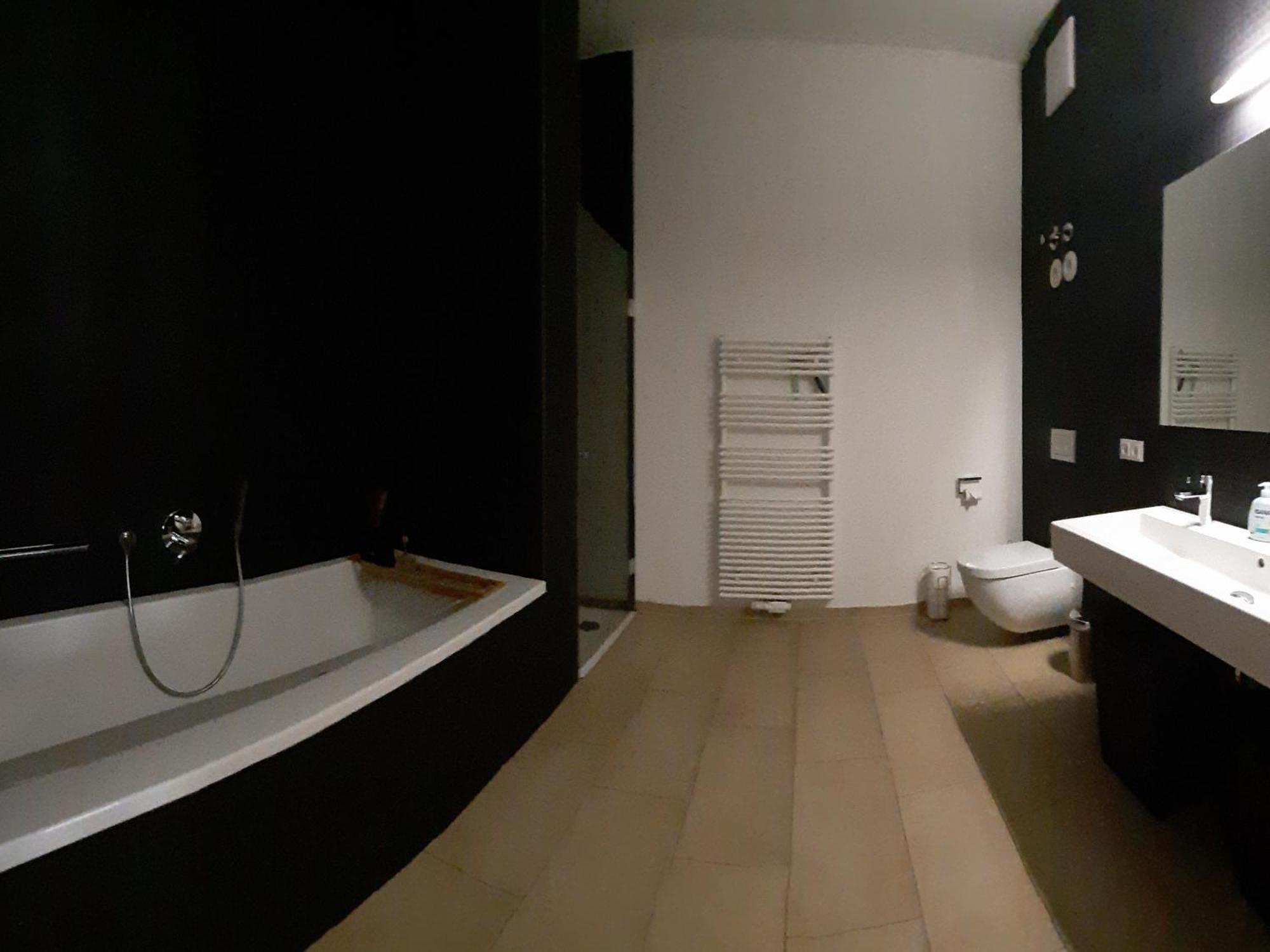 Apartment Hochwertig Im Herzen Stuttgarts