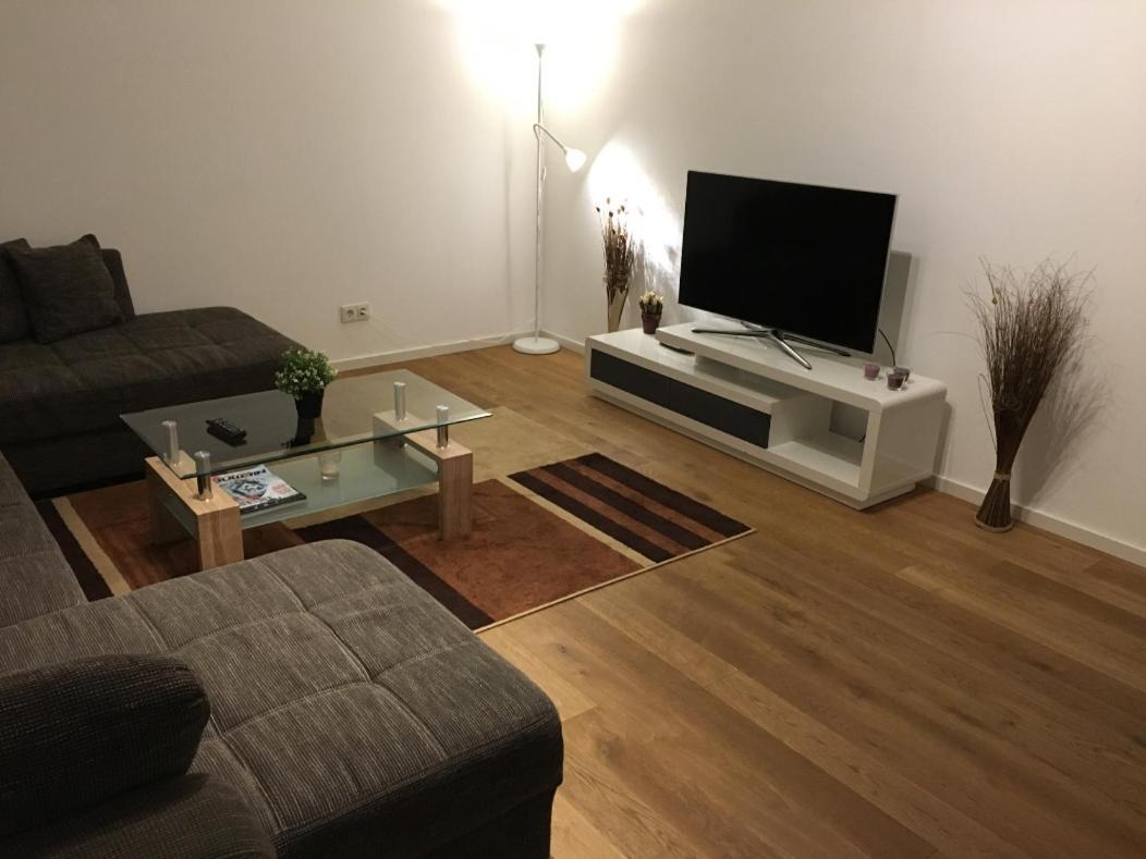 Apartment Hochwertig Im Herzen Stuttgarts *