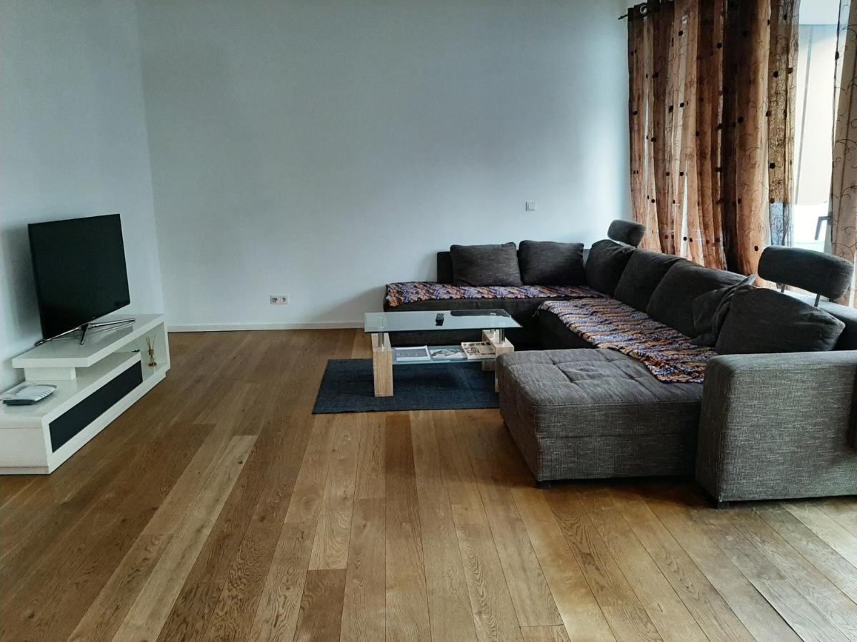 Apartment Hochwertig Im Herzen Stuttgarts *