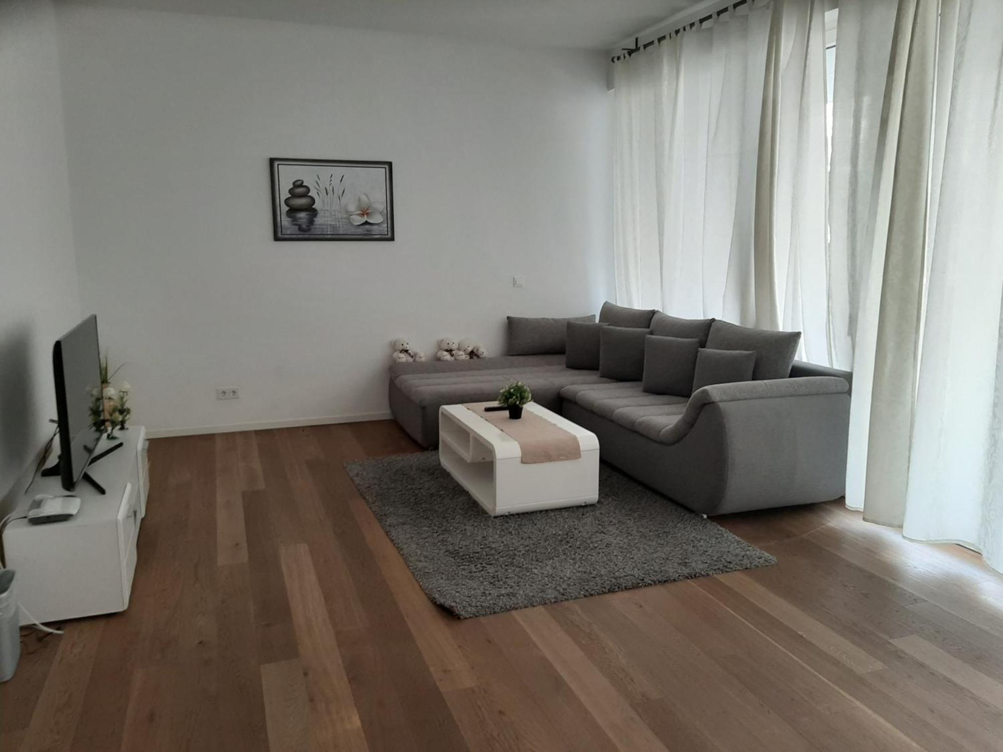 Apartment Hochwertig Im Herzen Stuttgarts